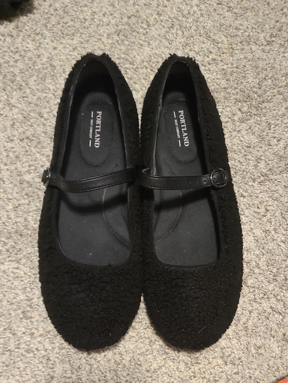 Portland Boot Company Black Sherpa Fuzzy Ballet Flats Size 8.5